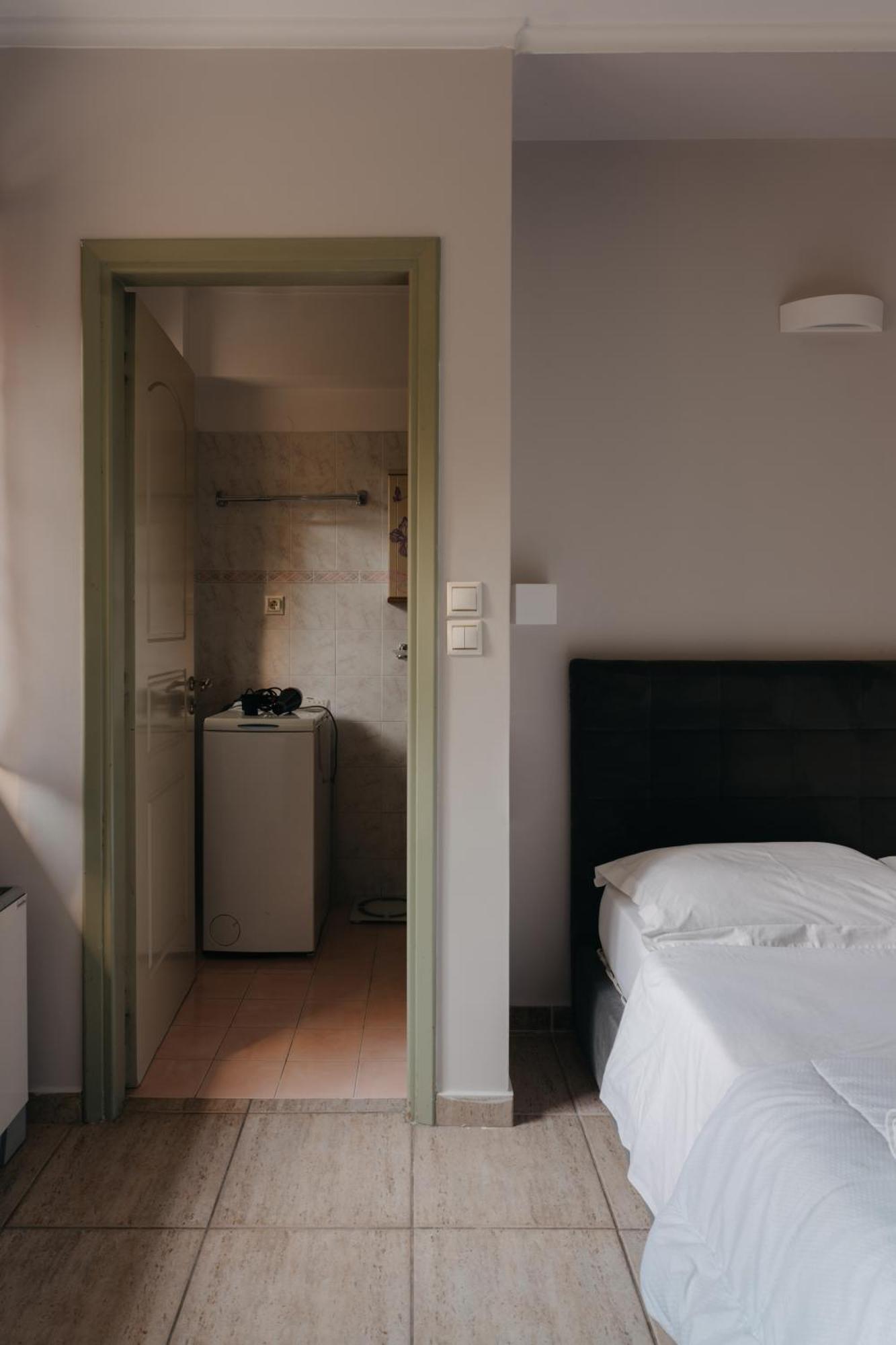 Central Studio - Fully Equiped. Ideal For Couples Pátra Eksteriør bilde